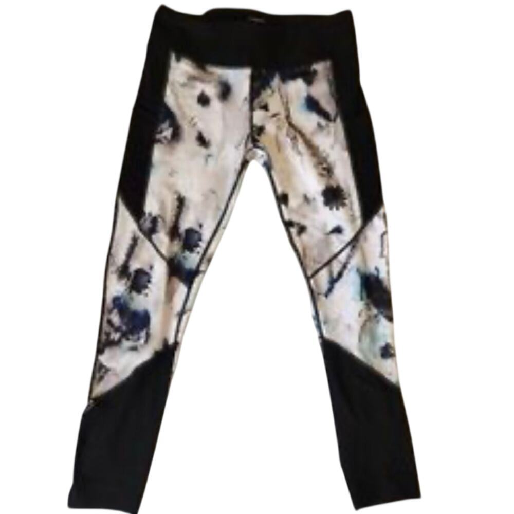 Layer 8 “Oceanic Camo” capri leggings wide waistband Spliced abstract design
